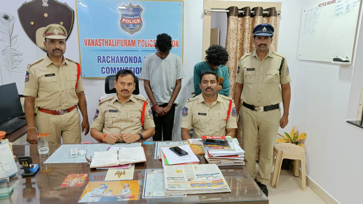 గణేష్ లడ్డు చోరీకి ప్రయత్నించిన ఇద్దరు వ్యక్తులు అరెస్ట్
