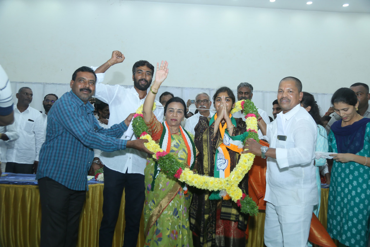 కాంగ్రెస్ పార్టీ ఆత్మీయ సమ్మేళనం