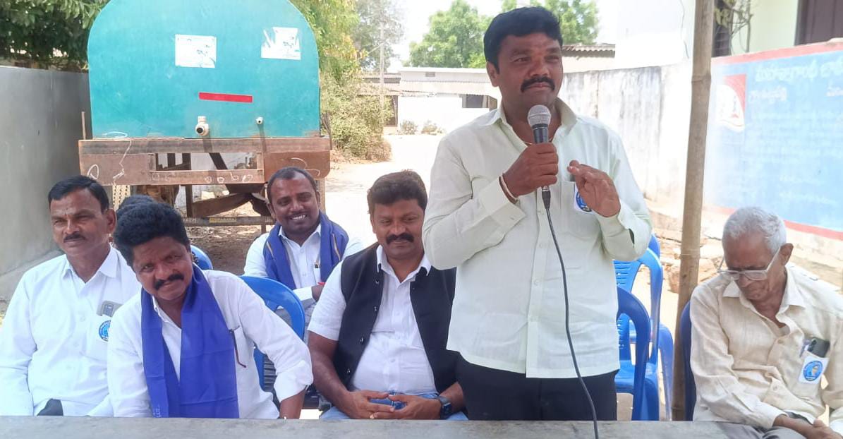 టియుడబ్ల్యూజే(ఐజేయు జిల్లాఅద్యక్షులు సిహెచ్ శ్రీనివాస్ ఆధ్వర్యంలో అంబేద్కర్ జయంతి వేడుకలు