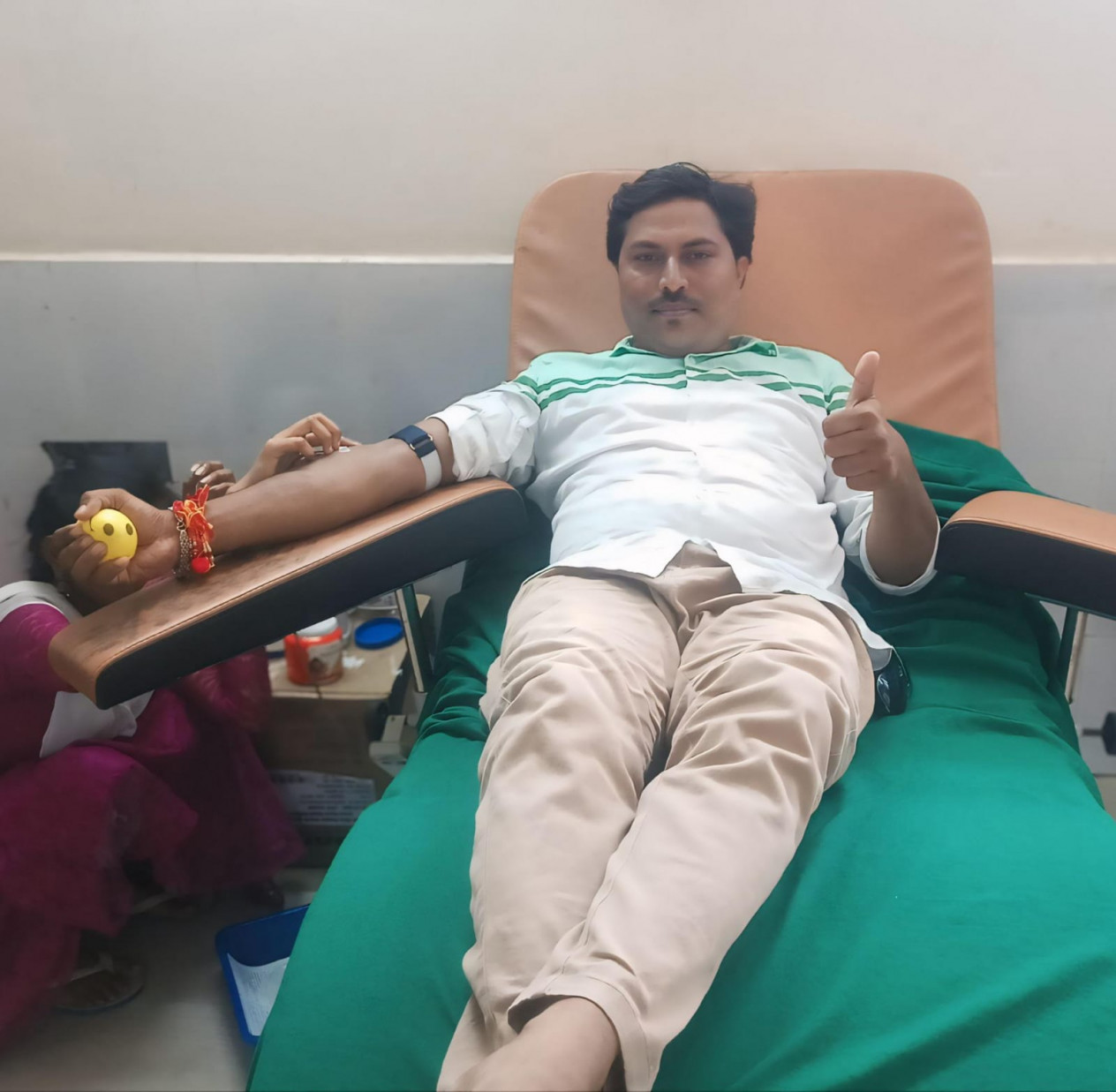 22 సార్లు రక్తదానం చేసిన ప్రాణదాత ఫౌండేషన్ వ్యవస్థాపకులు మెరుగు మల్ల రాజు..