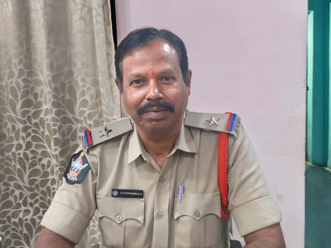 పెద్దకడుబూరు : సిపిఐ మండల కార్యదర్శి వీరేష్ పై పోలీస్ స్టేషన్ లో కేసు నమోదు..!