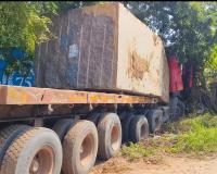 గ్రానైట్ లారీలతో వరుస ప్రమాదాలు 