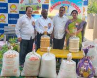 సేవా కార్యక్రమంలో అభినవ్ హై స్కూల్ హెల్పింగ్ హాండ్స్ కార్యక్రమం ద్వారా బియ్యం,పప్పు సేకరణ  