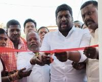 అస్మాతపూర్‌లో ఇందిరమ్మ ఇల్లు ప్రారంభించిన సర్పంచ్..